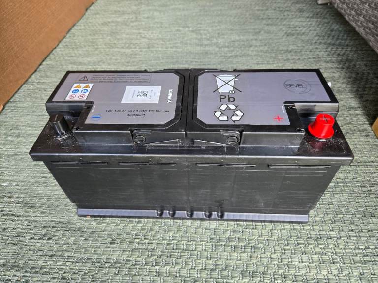 Varta car battery 950A 