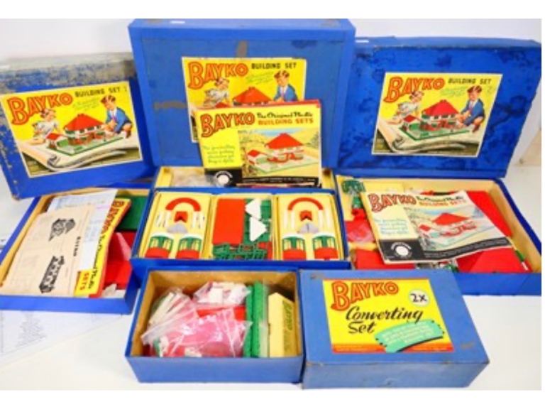 Vintage Bayko Building Sets & Converting Set – Fair Condition