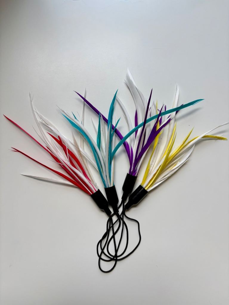 Set of 4 feather attachments for cat teaser wands