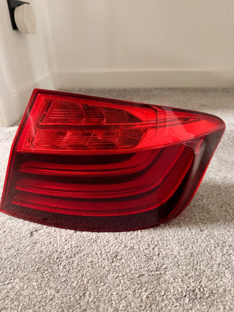 BRAND NEW BMW 5 SERIES Rear light, outer light drivers side F10 Saloon 