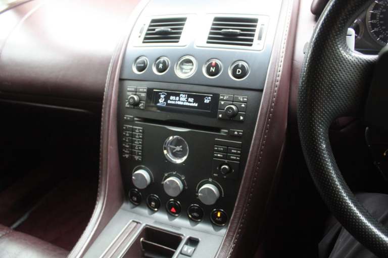 ASTON MARTIN VANTAGE 4.3 V8 2007