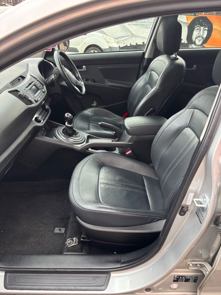 Kia, SPORTAGE, Estate, 2013, Manual, 1685 (cc), 5 doors