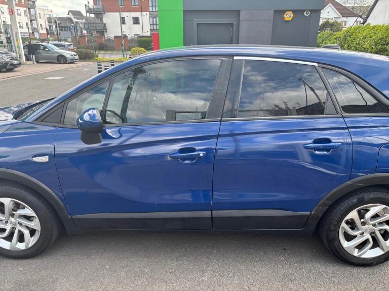 VAUXHALL CROSSLAND X FOR SALE- RELIABLE, ECONOMIC & READY TO DIVE 