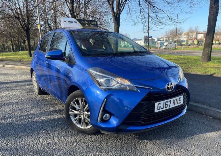 2017 Toyota Yaris 1.5 VVT-i Icon Tech 5dr HATCHBACK Petrol Manual