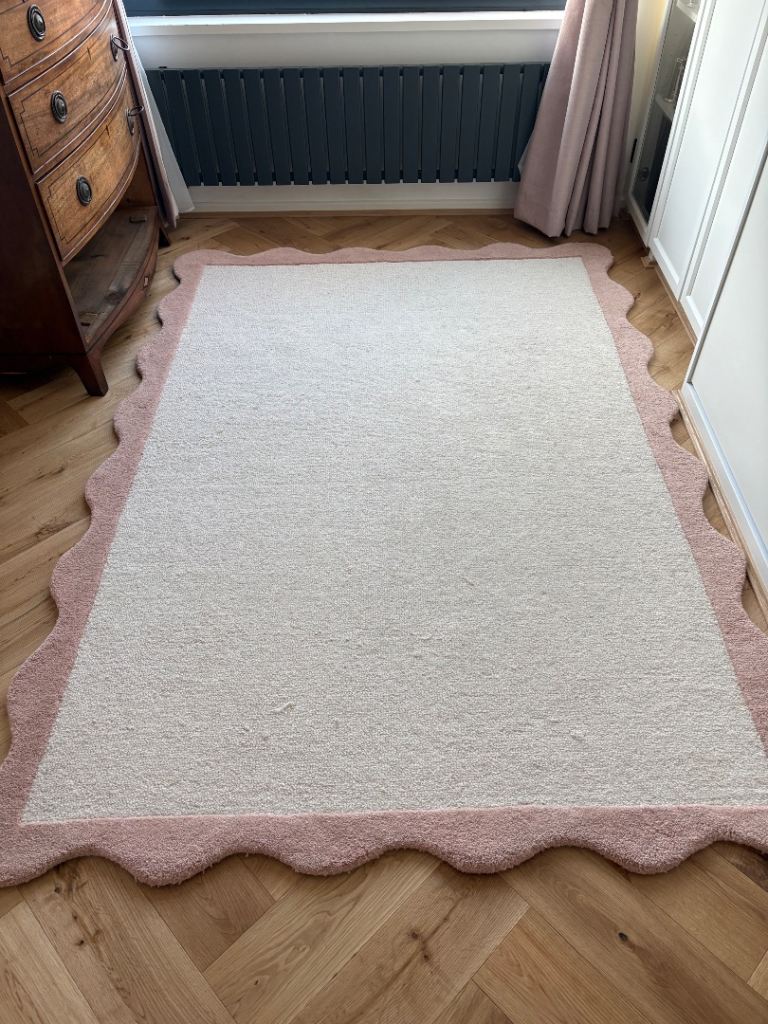 Dunelm Bonnie Scallop 160x230cm Blush Wool Rug Carpet