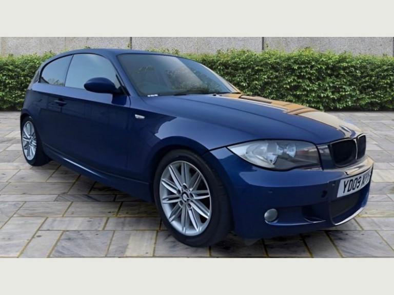 BMW, 1 SERIES, Hatchback, 2009, Manual, 1995 (cc), 3 doors
