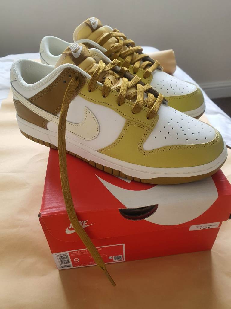 Nike Dunk Low Retro Trainers - Size 8 (UK)