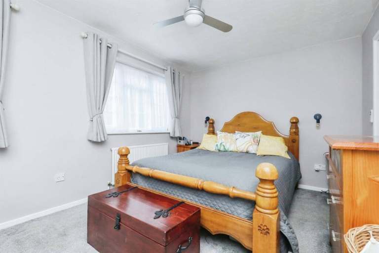 Rooms in Brick lane - 2 minutes walk from Station - Move today 🎉🎉