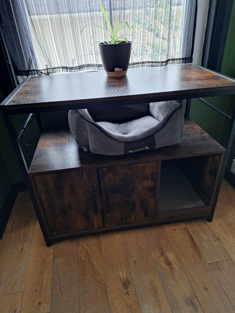 Cat litter enclosure furniture