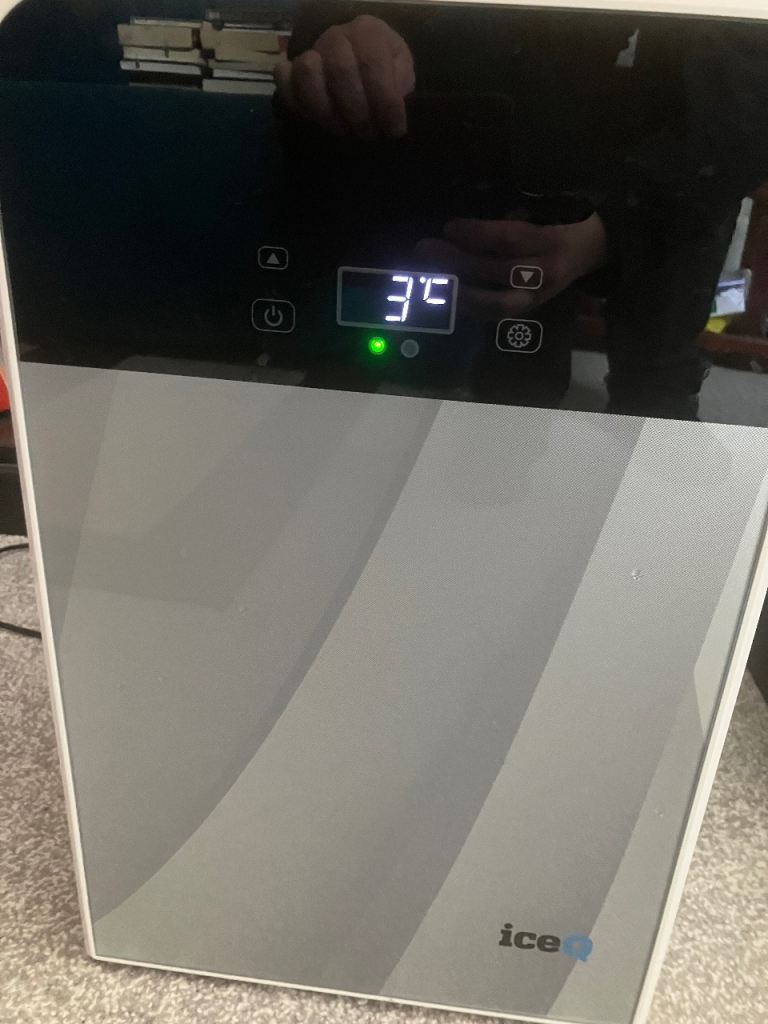 Mini fridge with main and 12v connection