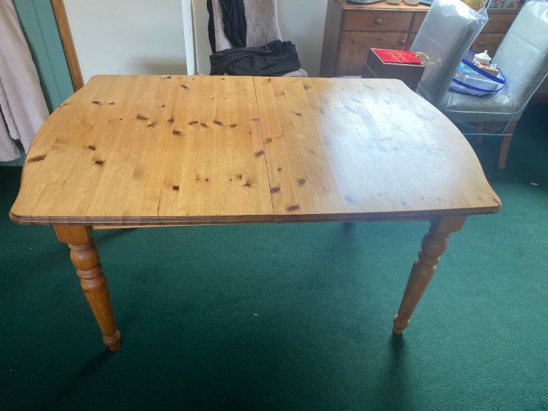 Pine Drop Leaf Dining Table – Good Condition