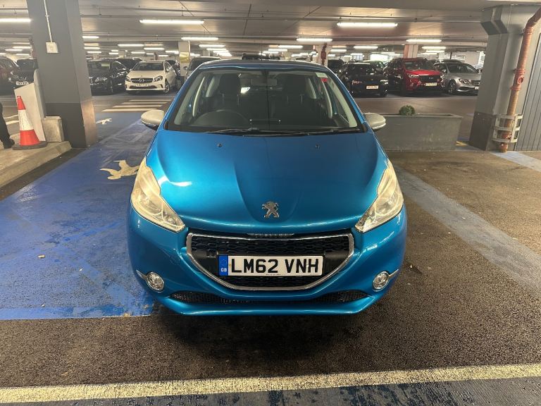 Peugeot, 208, Hatchback, 2012, Manual, 1397 (cc), 5 doors