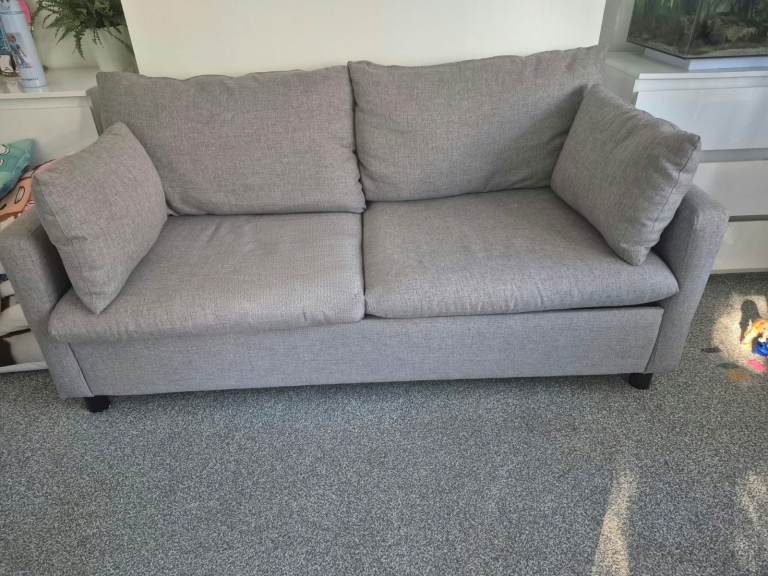 Grey Two-Seater Sofa – Excellent Condition 