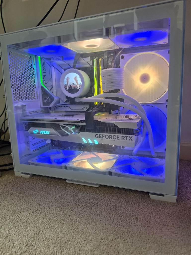 High-End Gaming PC Setup – i9-13900K / RTX 4070 Ti / 64GB / 49" Odyssey G9