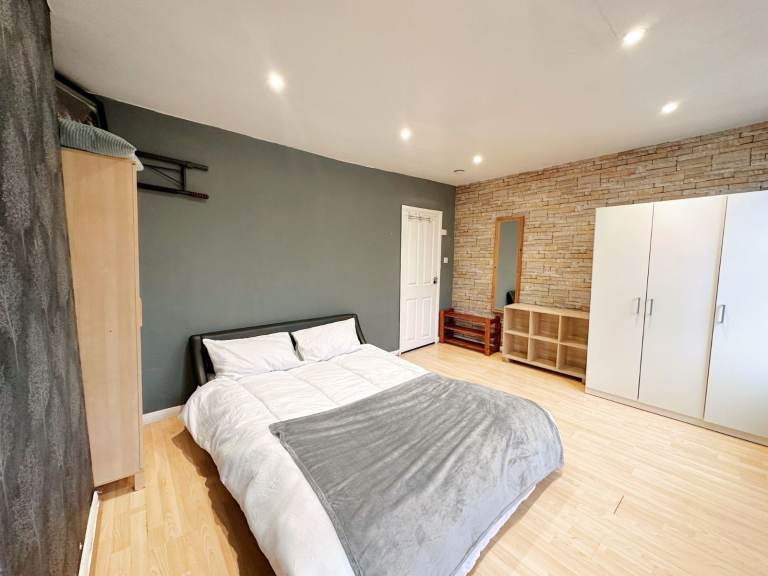 Amazing room in White hart lane ✅✅✅