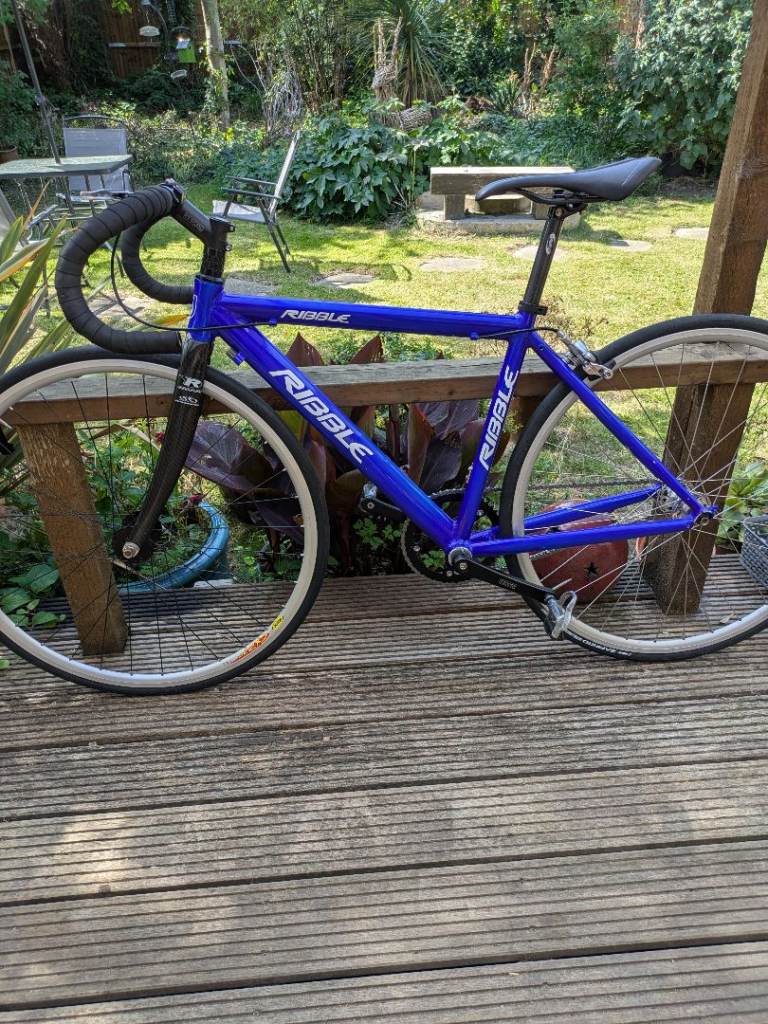 Ribble road bike bicycle - single speed fixie - fixed wheel - Carbon fibre forks 