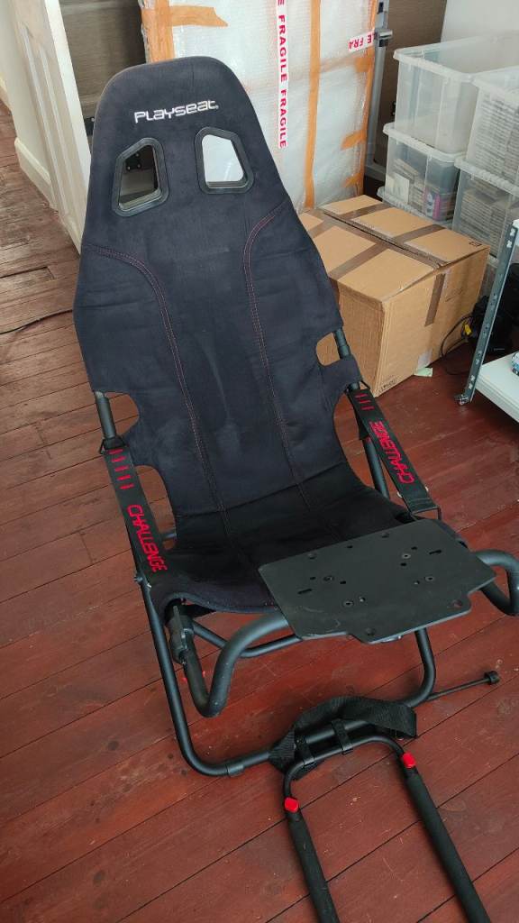 Playseat Challenge sim racing seat.