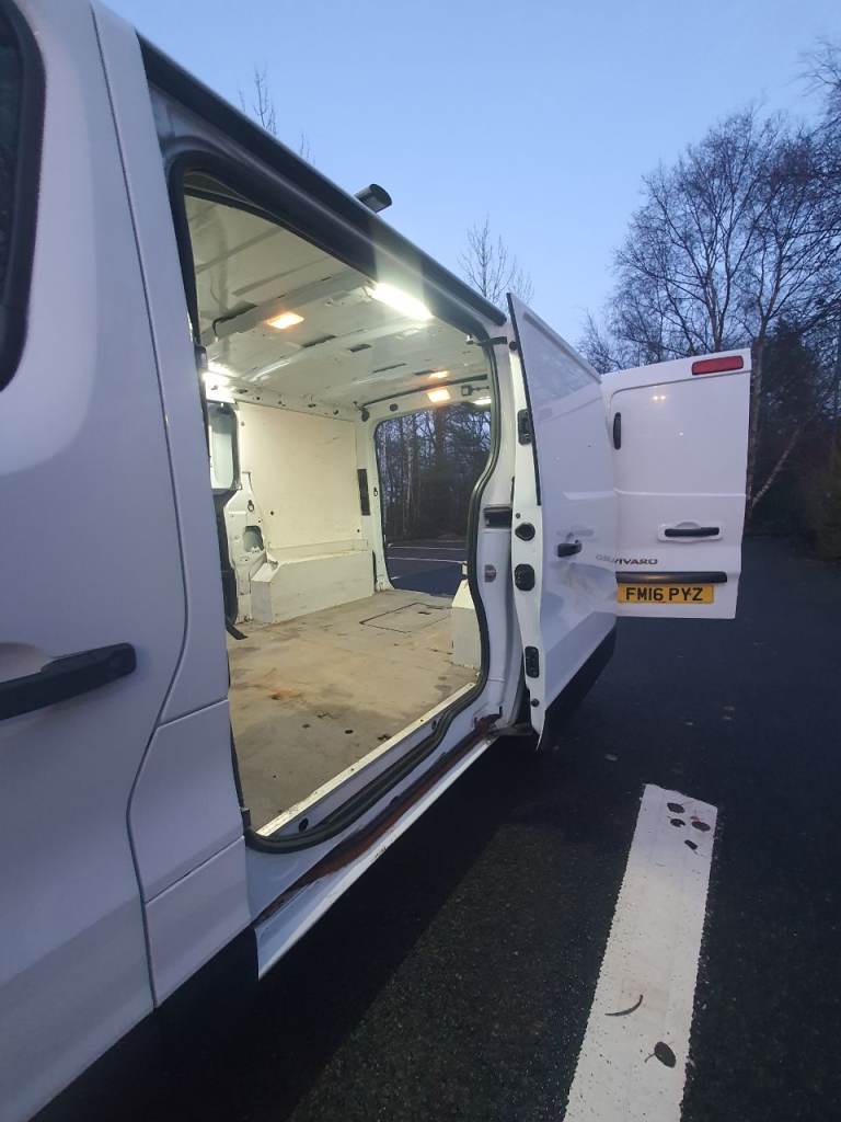 Vauxhall, VIVARO, Panel Van, 2016, Manual, 1598 (cc)