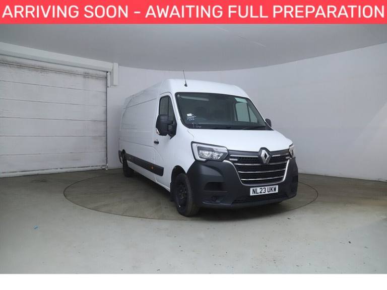2023 Renault Master LM35dCi 135 Business+ Medium Roof Van PANEL VAN DIESEL Manual