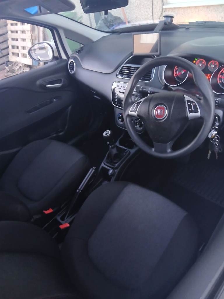 Fiat, PUNTO, Hatchback, 2013, Manual, 1242 (cc), 3 doors