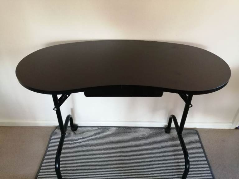 image for Nail technician table