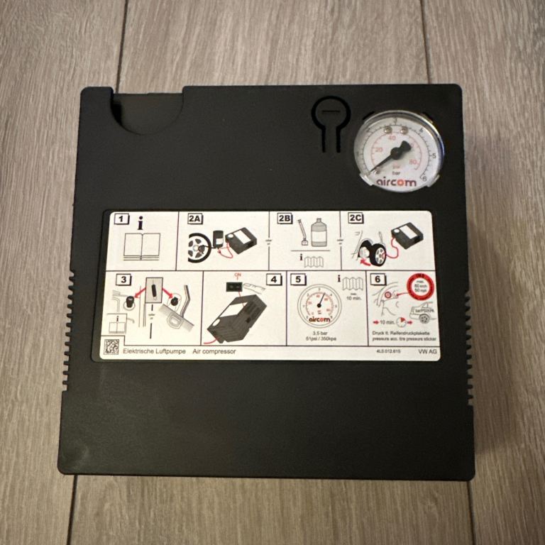 AUDI VW TYRE AIR COMPRESSOR Q7 Q8 TOUAREG GENUINE PART 4L0012615