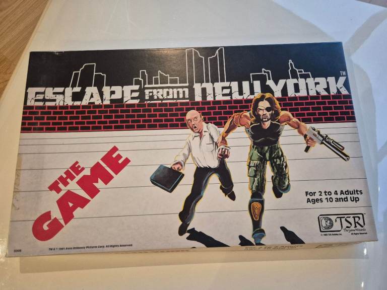 Vintage Escape from New York The Game - TSR Board Game (1981)