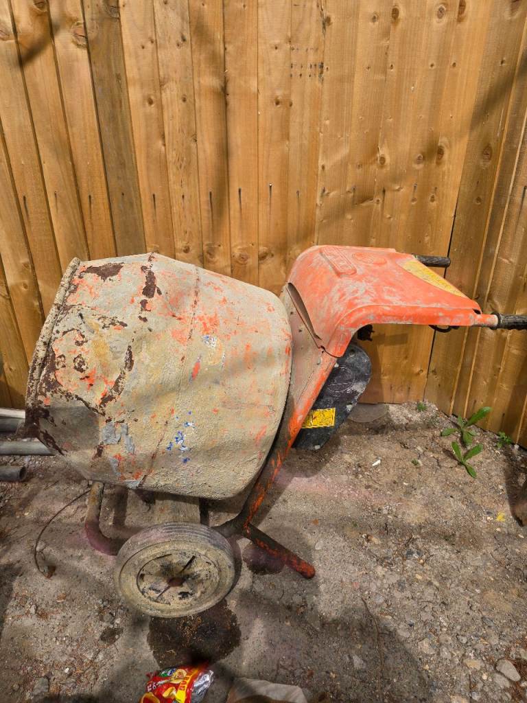 Belle Electric Cement Mixer 240V Amazing Condition Great Working Order