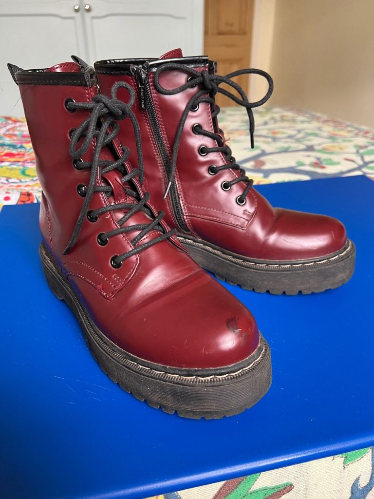 Jenny Fairy Oxblood Combat Boots - Size 6 - Very Good Condition