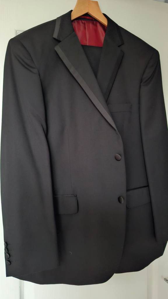 Men's Black Dinner Suit