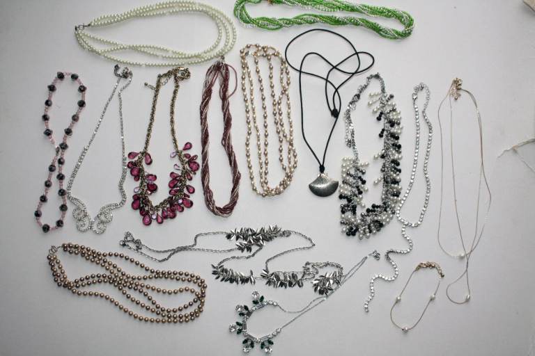 Job Lot 14 Necklaces and a Bracelet which matches the necklace.
