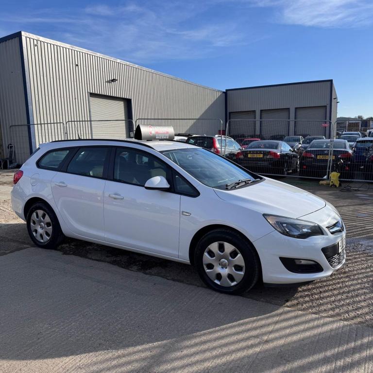 2013 Vauxhall Astra 1.7 CDTi ecoFLEX ES Sports Tourer Euro 5 (s/s) 5dr ESTATE Diesel Manual