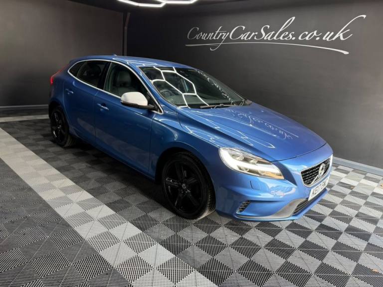 2017 Volvo V40 2.0 D2 R-Design Nav Plus Hatchback 5dr Diesel Manual Euro 6 (s/s) (120 ps) Hatchba...