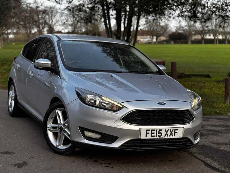 2015 Ford Focus 1.6 125 Zetec 5dr Powershift HATCHBACK PETROL Automatic