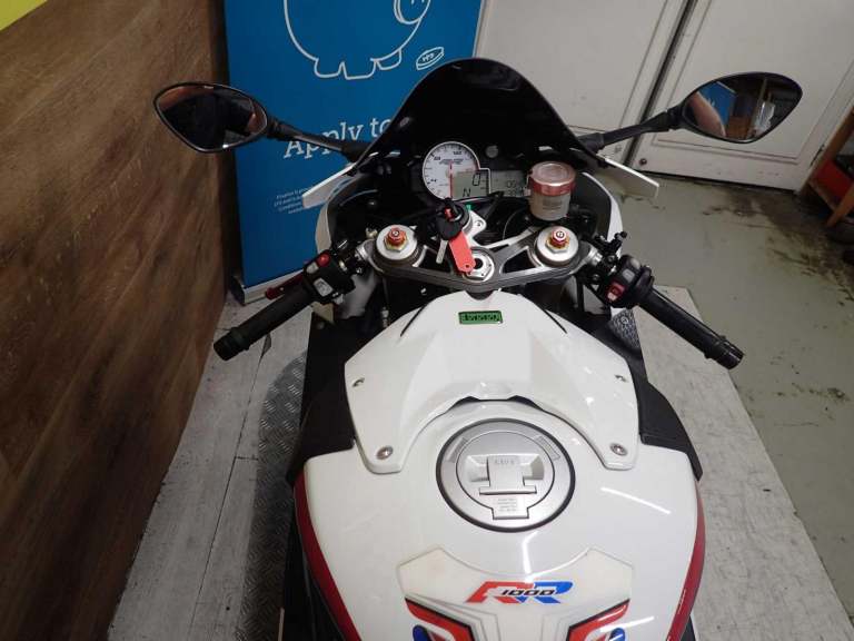 BMW S1000RR Sport