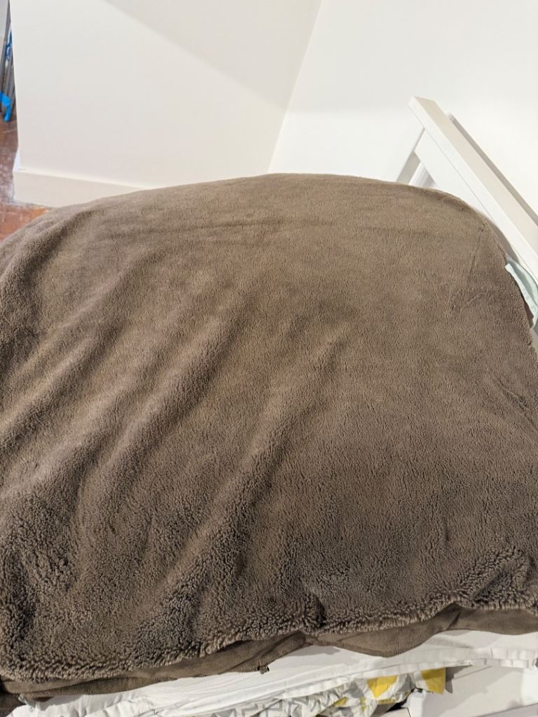 Free warm blanket 