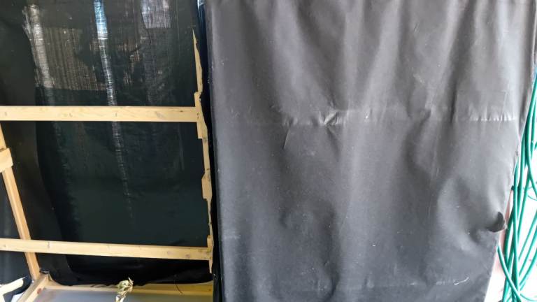 Divan Beds for Scrap Metal or DIY Projects – 2 Single, 1 Double
