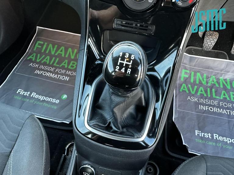 2015 Ford Fiesta 1.25 Zetec Hatchback 3dr Petrol Manual Euro 6 (82 ps) Hatchback Petrol Manual