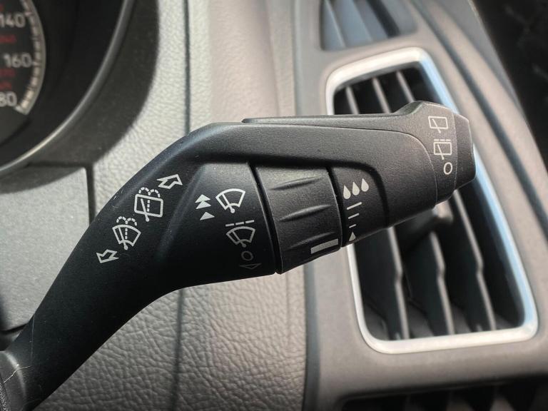 2015 Ford Focus 2.0T EcoBoost ST-2 5dr HATCHBACK PETROL Manual