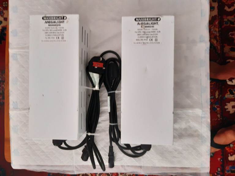 2 x Maxibright Megalight 600W Ballasts 