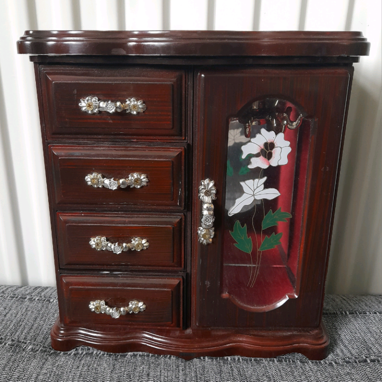 Jewellery Storage with Music Box 