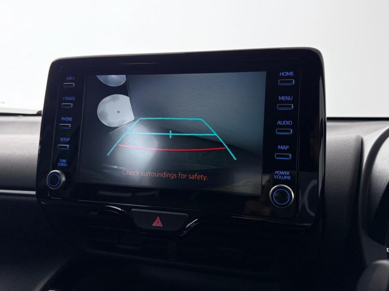 2023 Toyota Yaris Cross 1.5 VVT-h Design E-CVT Euro 6 (s/s) 5dr HATCHBACK Petrol/Electric Hybrid ...