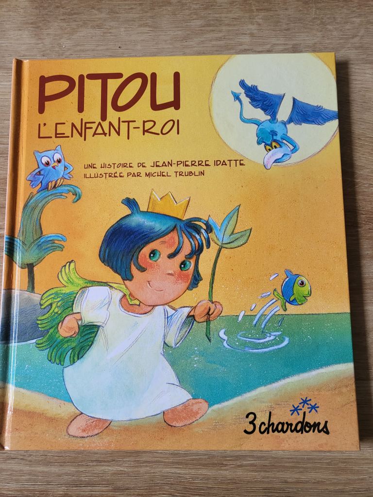 Pitou L'enfant Roi with audio CD, Kids Frend Hardback Book, like new