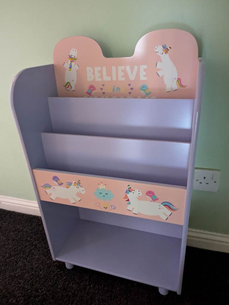 Child's unicorn bookshelf