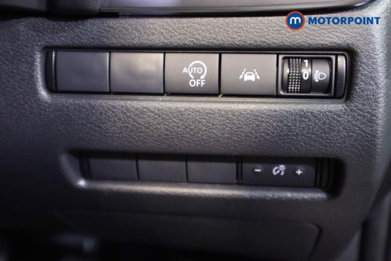 2022 Nissan Qashqai 1.3 DiG-T MH Acenta Premium 5dr SUV Petrol Manual