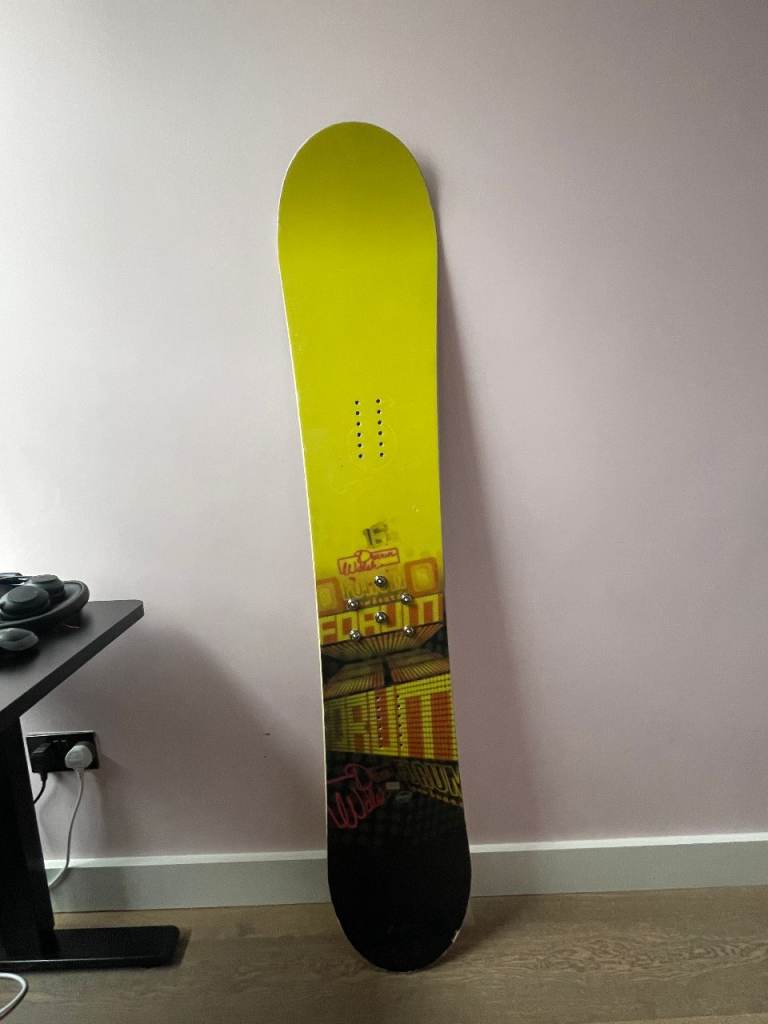 Vintage Forum Devun Walsh Men Snowboard