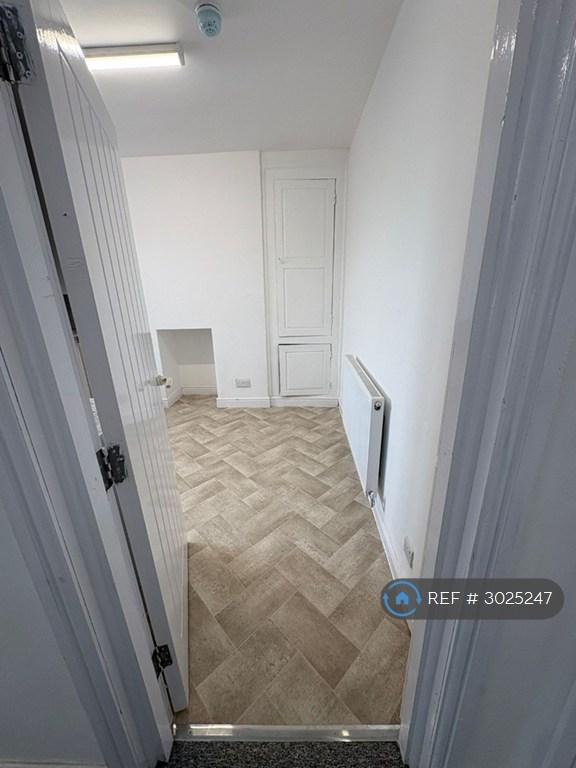 6 bedroom flat in Poulton St, Preston, PR4 (6 bed) (#3025247)