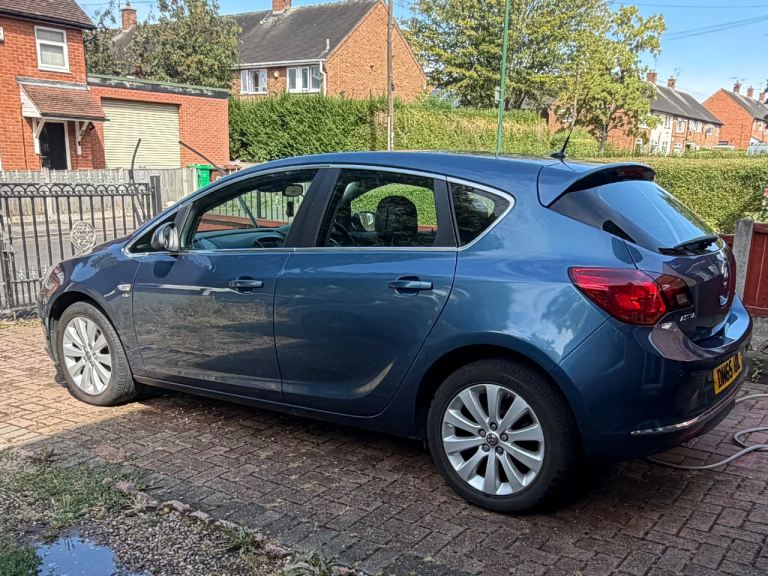Vauxhall, ASTRA, Hatchback, 2015, Manual, 1598 (cc), 5 doors