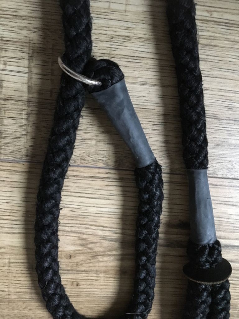Extremely thick strong rope lead