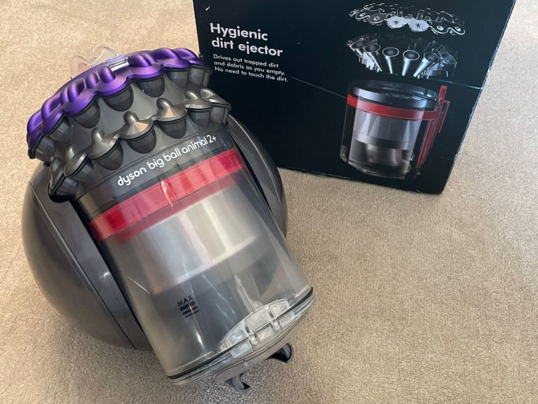 Dyson Big Ball Animal 2 Bagless Cylinder Corded Vacuum Cleaner Kit